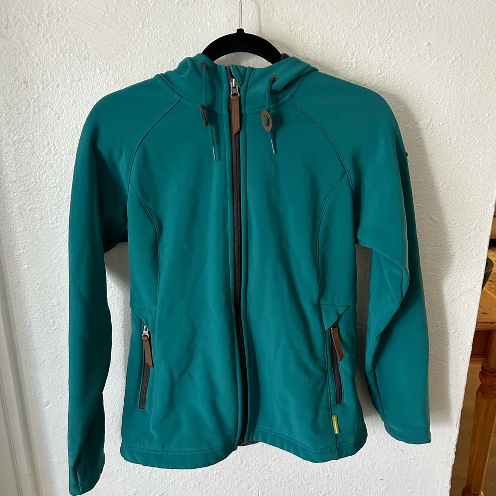 Kathmandu Malazan women’s soft shell jacket size 10 medium